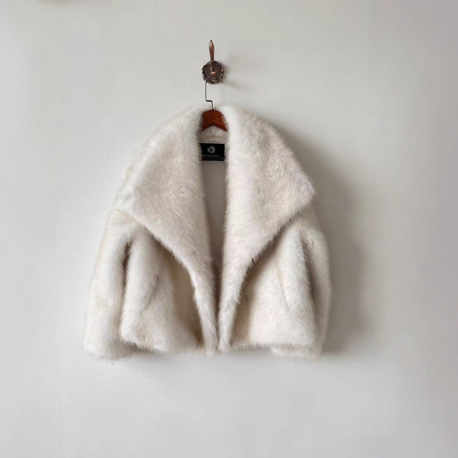 Annie | Luxe Fur Jacket