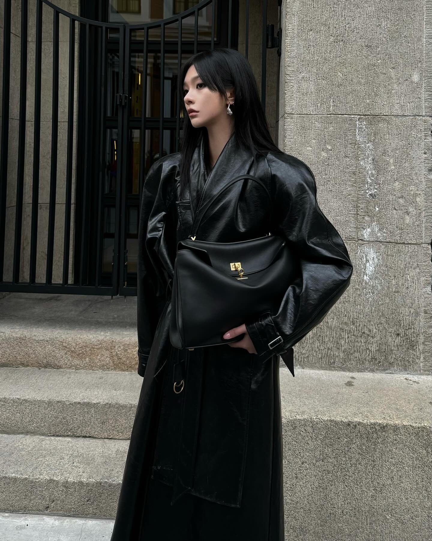 Isolde | Metallic-Accent Bag