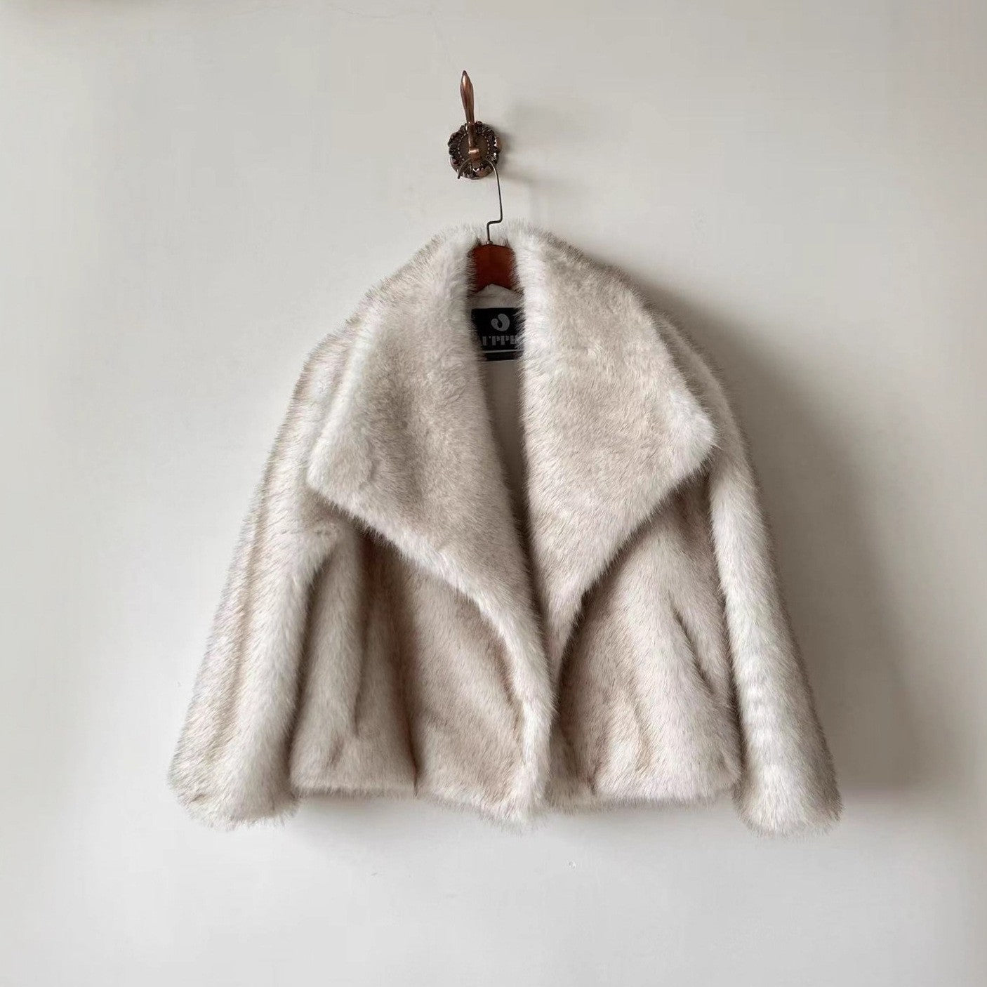 Annie | Luxe Fur Jacket