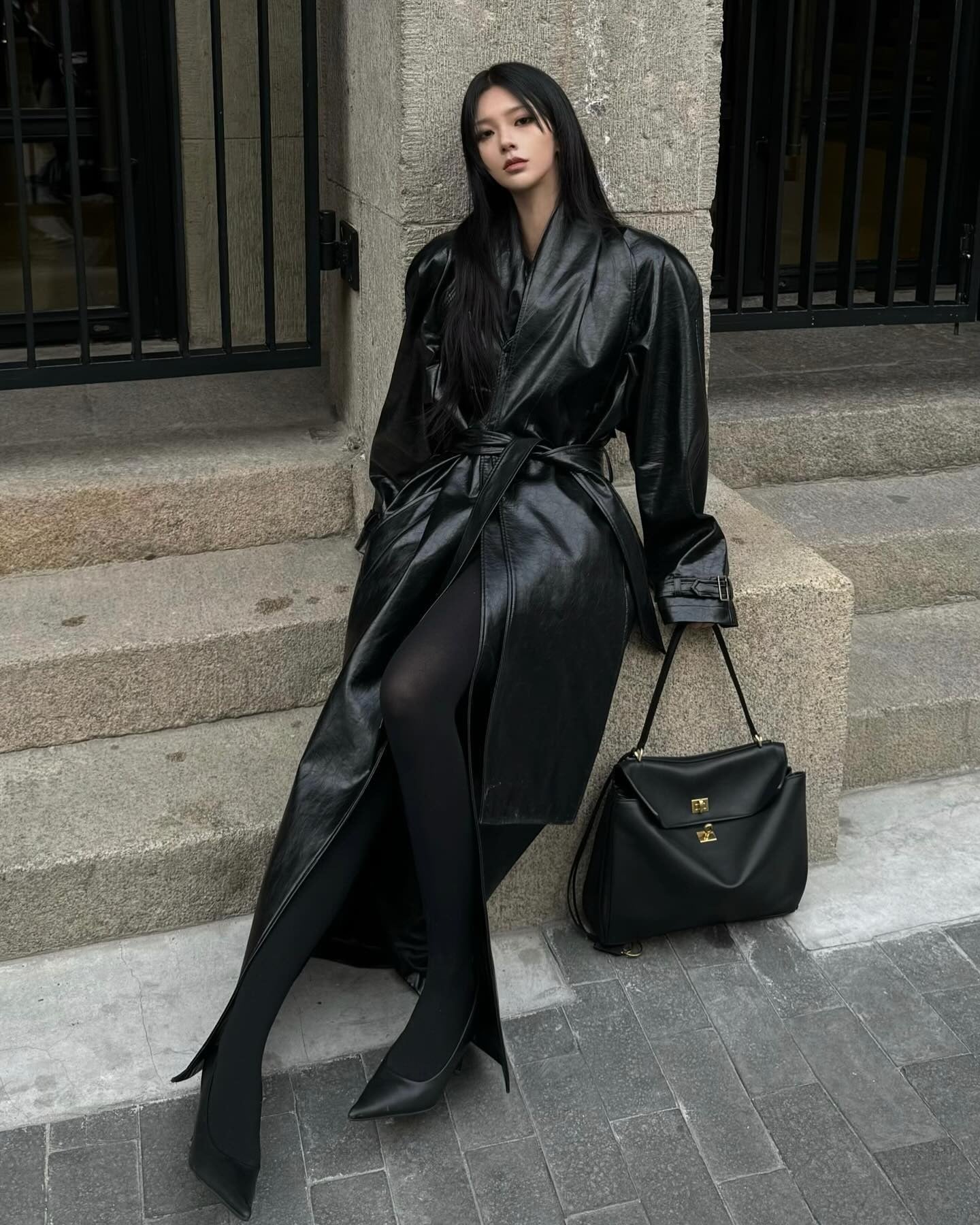 Isolde | Metallic-Accent Bag