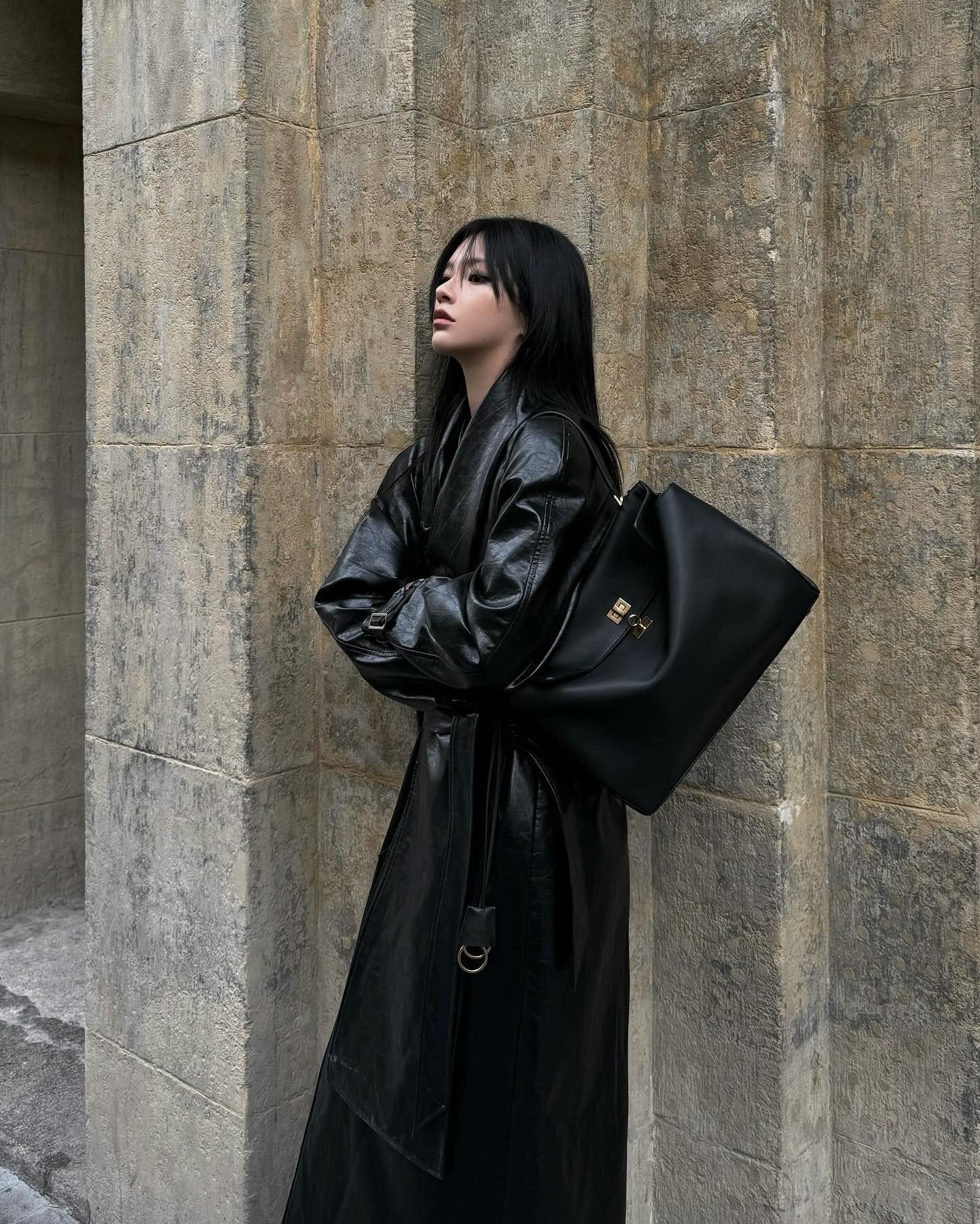 Isolde | Metallic-Accent Bag